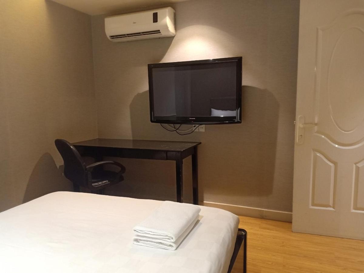 Diamond Suite Hai Ba Trung Cidade de Ho Chi Minh Exterior foto