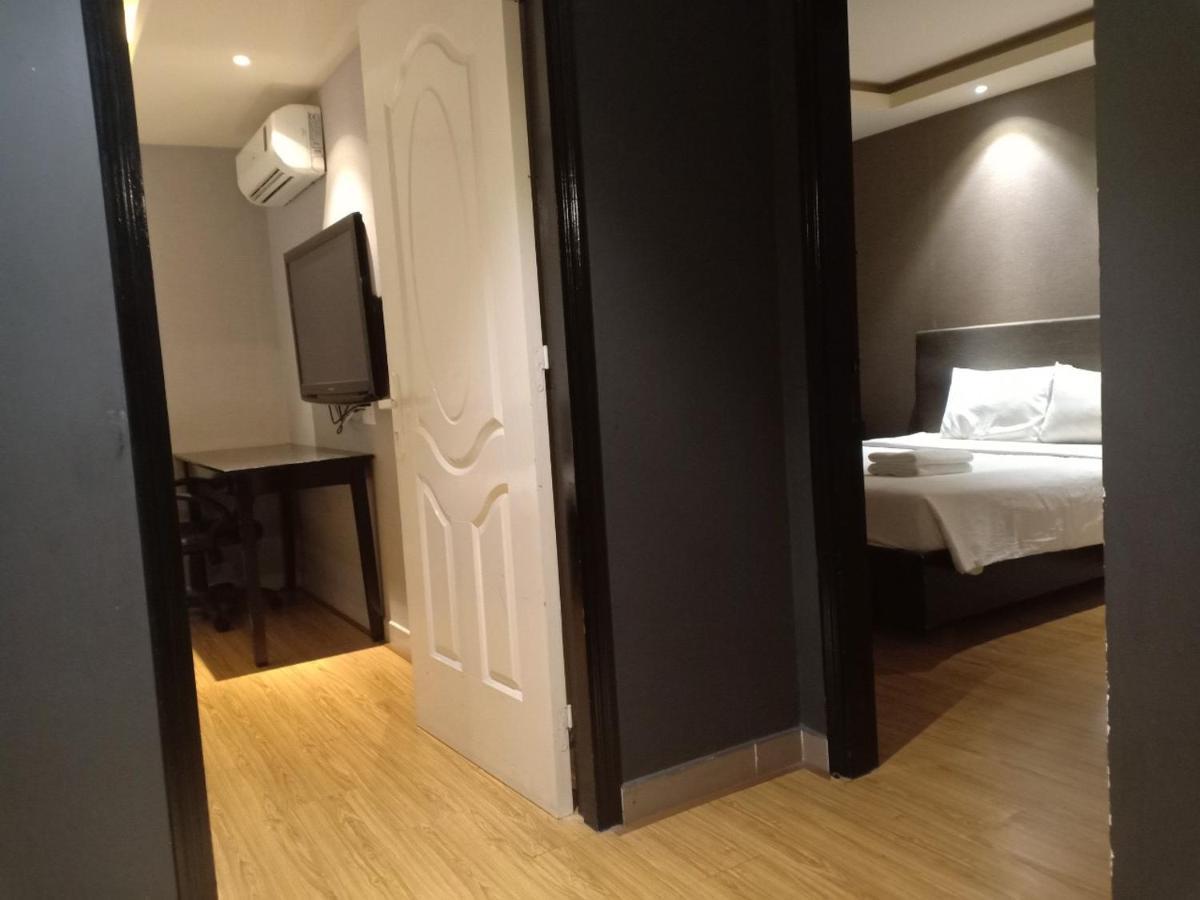 Diamond Suite Hai Ba Trung Cidade de Ho Chi Minh Exterior foto